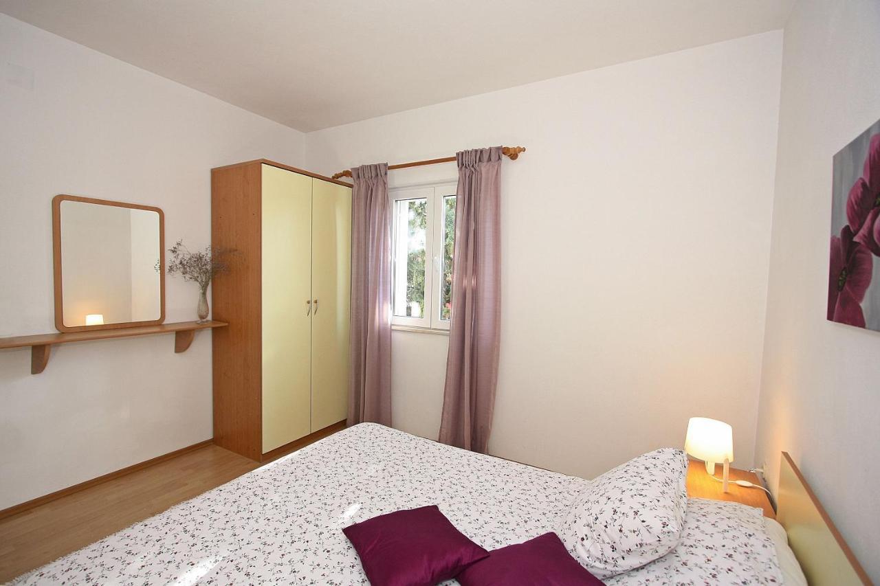 Apartments Mara Супетар Экстерьер фото